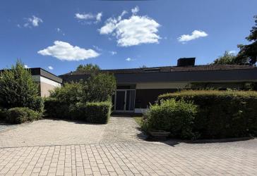 Provisionsfrei vom Eigentümer: 290 m² Wohnhaus - 909 m² Südgrundstück