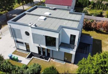 Energieeffizient A+: Doppelhaushälfte 170 m², 8 Zi, 3 Bäder, ohne Makler