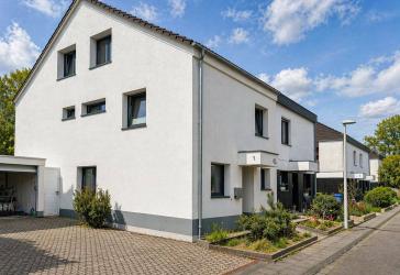 Modernisierte Doppelhaushälfte in Bonn-Röttgen
