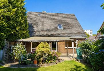 Einfamilienhaus für Handwerker in gefragter und ruhiger Wohnlage von Flensburg-Engelsby!