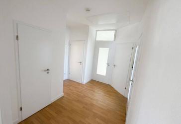 Charmante 3-Zimmer-Dachgeschosswohnung mit Einbauküche zu vermieten!