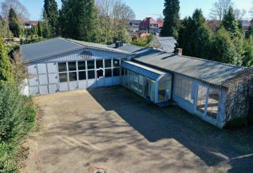 Vielseitige Gewerbefläche mit Büro und zusätzlicher Halle (ca. 425 m²)