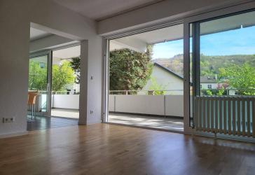 Rhöndorf: Wohnen wie im eigenen Haus - 2 Ebenen mit eigenem Eingang