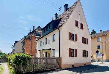 Dreifamilienhaus in begehrter Wohnlage von Friedrichshafen Stadtteil Hofen