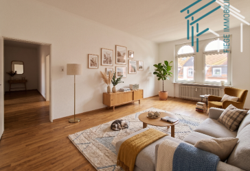 Sehr gepflegte neu sanierte Altbauwohnung in zentraler Lage