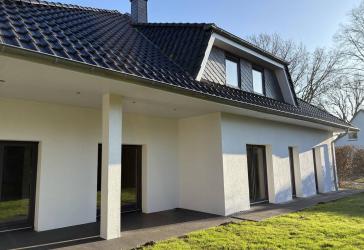 Modernes Zweifamilienhaus bei Hamburg|268m2|Bj.2016|A+|2WE