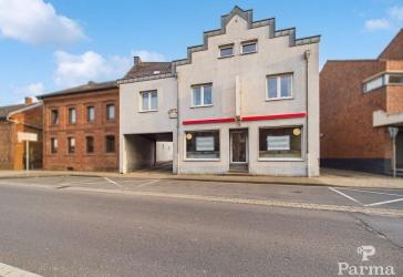 Wohn- und Geschäftshaus in zentraler Lage von Düren-Arnoldsweiler