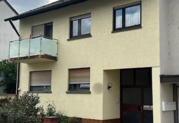 Attraktives Mehrfamilienhaus mit Mieteinnahmen in ruhiger Lage