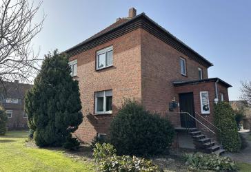 Gepflegtes Zweifamilienhaus - ideal für Kapitalanleger und Familien! (JS-1020-212)