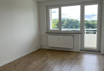 Arnold-Zweig-Straße 142, 4.OG Links