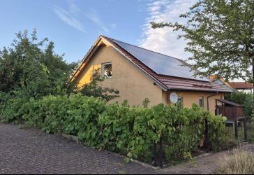 Charmantes Wohnen im Grünen: 185 m² Haus für Familien