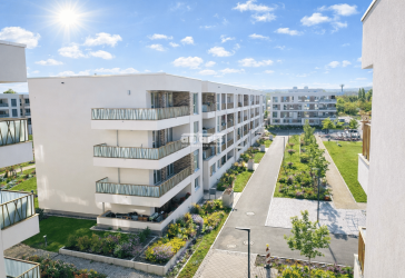 antaris Immobilien GmbH **Helle 3-Raum-Wohnung im Herzen des Quartiers**