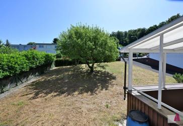 Bungalow mit ELW in Lörrach und riesigem Grundstück