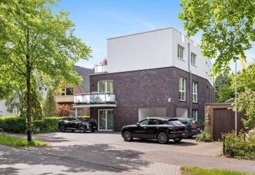 Bezugsfrei & KfW-40: Großzügige Maisonette mit 5 Zimmern und 2 Terrassen bei Hamburg