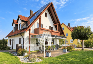Familiendomizil mit viel Raum und toller Aussicht