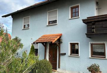Familienhaus zu verkaufen.