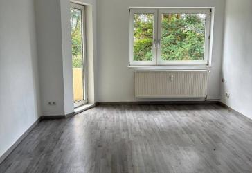 Zentral. Hell. Bezugsfertig - 4 Zimmer mit Balkon im Herzen der Stadt