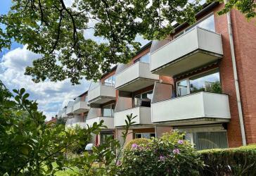 Sehr ruhig gelegene 1,5-Zimmer-Wohnung mit Südbalkon im 2. OG in Hamburg-Jenfeld inkl. Stellplatz