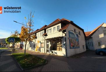 Renditestarkes Mehrfamilienhausensemble mit Gewerbe- und Wohnflächen sowie Entwicklungspotenzial