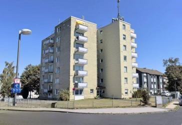 3-Zimmer-Etagenwohnung mit Balkon und Potenzial in zentraler Lage