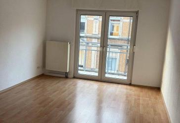 Großzügige, helle 3-Zimmerwohnung in Südstadt