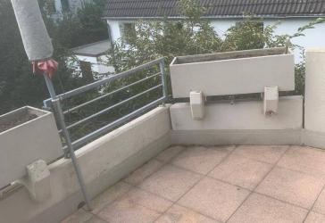 sehr gepflegte 2-Zimmerwohnung mit sonnigem Balkon und Kamin in Bestlage