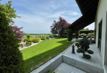 Exklusives EF-Haus auf 1.070 m² parkähnlichem Grund mit unverbaubarem Blick zum EBE Forst