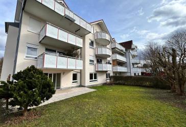 Attraktive 3-Zi. Gartenwohnung mit großer Südterrasse, Gartenanteil und TG-Stellplatz in ruhiger Lage von Weinstadt-Strümpfelbach