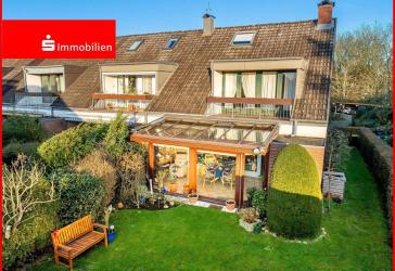 WEDEL- stilvolles Endreihenhaus mit Wintergarten, Kamin & 3 PKW Parkplätzen