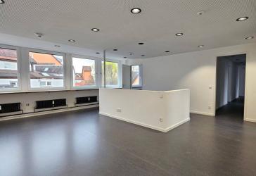 Moderne Büro- oder Praxisfläche (Teileigentum) in zentraler Lage von Weingarten