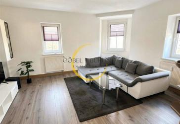 Helle 4-Zimmer-Wohnung im DG mit modernem Bad und Stellplatz in attraktiver Lage von Weida