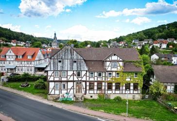 Für Investoren und Denkmalliebhaber: Historisches Fachwerkhaus ! Steuern sparen, Tilgungszuschüsse und Förderkredite der KfW nutzen.