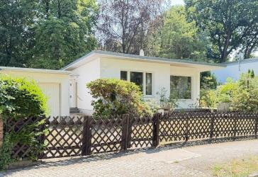 Einfamilienhaus am nahegelegenen Kleinen Wannsee