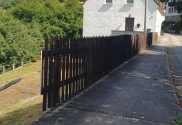 Einfamilienhaus, sofort Bezugsfertig mit Garage und großem Garten
