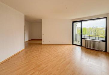 Bezugsfreie Drei-Zimmer-Wohnung