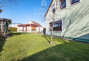 ***Altbaucharme neu entdecken - Großzügiges Wohnen mit Gartenidylle***