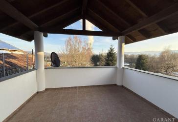 Zentral gelegene Maisonette-Wohnung mit Südbalkon!