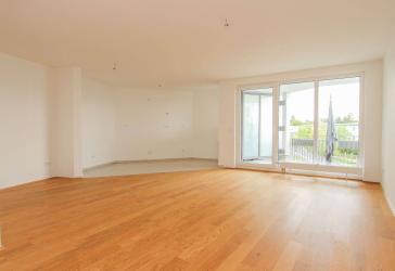 Gut geschnittene 4-Zimmer-Wohnung mit Balkon
