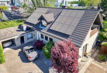 Provisionsfrei! Einfam.-, Zweifamilienhaus oder 2-Generationen-Wohnen! Bereits umfangreich saniert!