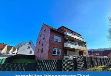 Attraktive Wohnung mit Loggia und Garage