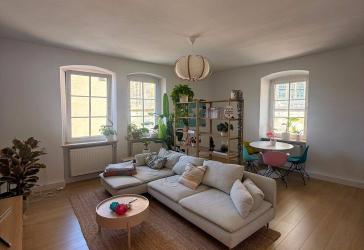 Stilvolle 120 m² Altbauwohnung in zentraler Lage von Amberg zu vermieten