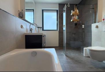 Moderne 4-Zi.-Wohnung mit SW-Balkon