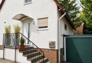 Provisionsfrei: Freistehendes Einfamilienhaus in Berlin Rudow
