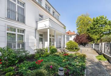 Wunderschönes, großzügiges Dachgeschoss mit herrlicher Terrasse in Dahlem