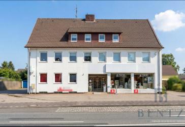 Wohn- und Geschäftshaus und Garagen in Langen
