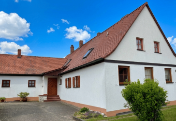 Geräumiges Landhausidyll mit Charme in Zirndorf