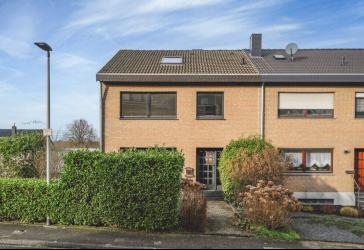 Vorschaubild Reihenendhaus