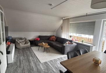 3-Zimmer Dachgeschosswohnung in ruhiger Lage von Detmold, Jerxen-Orbke