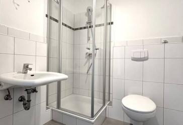 Frisch renovierte 3-Zimmer Wohnung mit Dusche