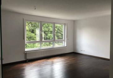 Stilvolle 3-Zimmer-Wohnung mit Balkon, Garage und hochwertiger Ausstattung im Herzen von Paderborn.